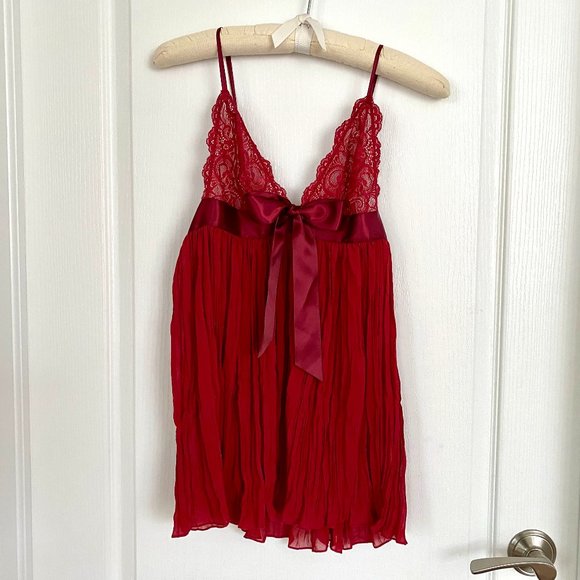 Victoria's Secret Red Pleated Babydoll Chemise with Lace Chiffon Satin - Picture 1 of 16